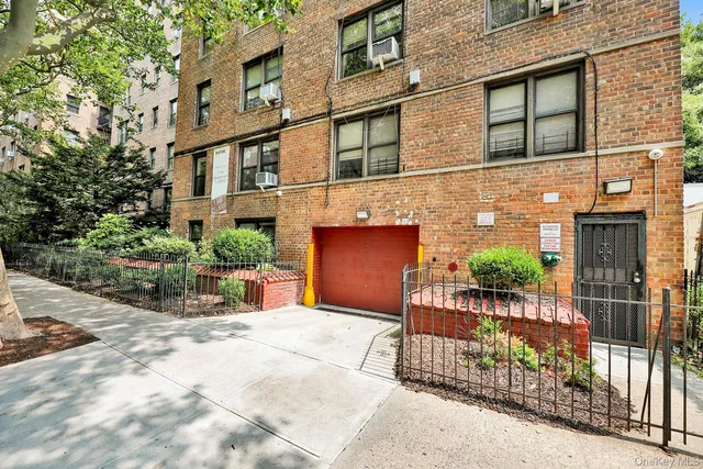 $330,000 | 285 East 35th Street, Unit 6E | East Flatbush