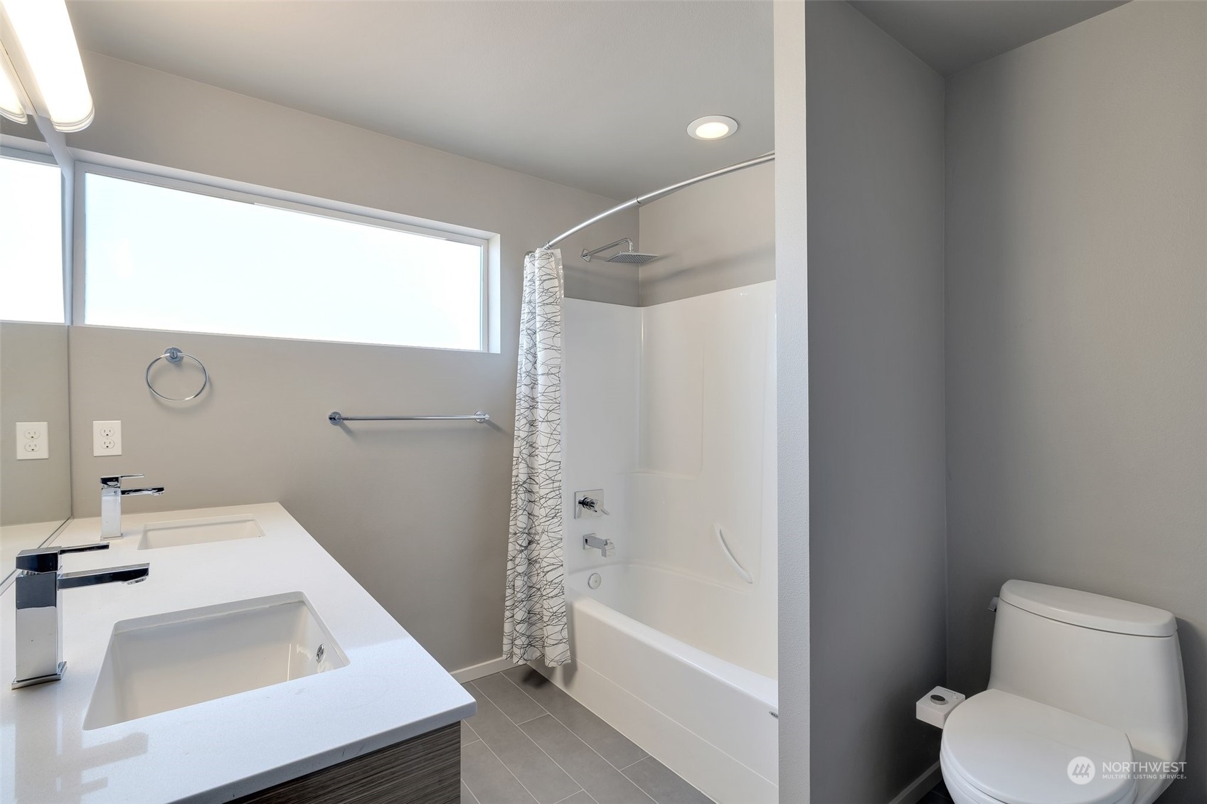 5009 Renton Avenue South, Unit E Seattle, WA 98118 - Photo 14 of 27 Gallery Image 14