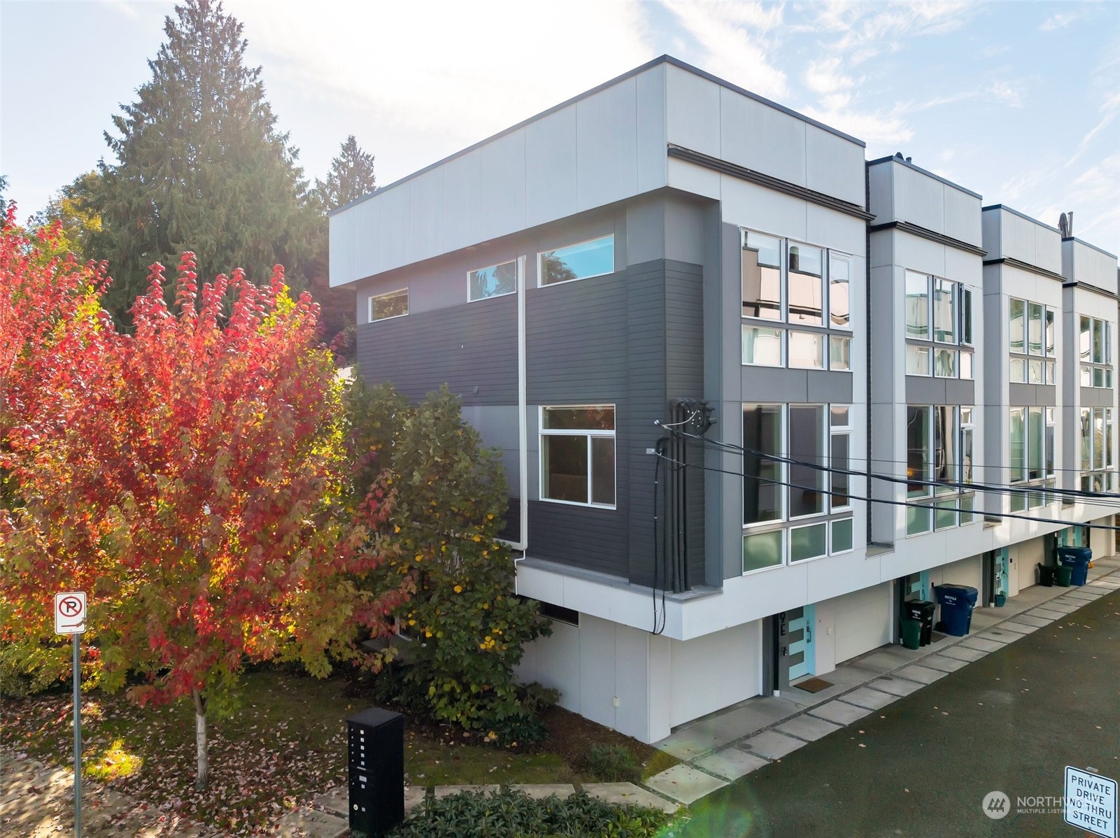 5009 Renton Avenue South, Unit E Seattle, WA 98118 - Photo 20 of 27 Gallery Image 20