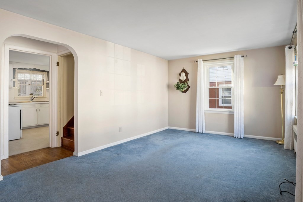 315 Lexington Street Springfield, MA 01104 - Photo 9 of 29 Gallery Image 9