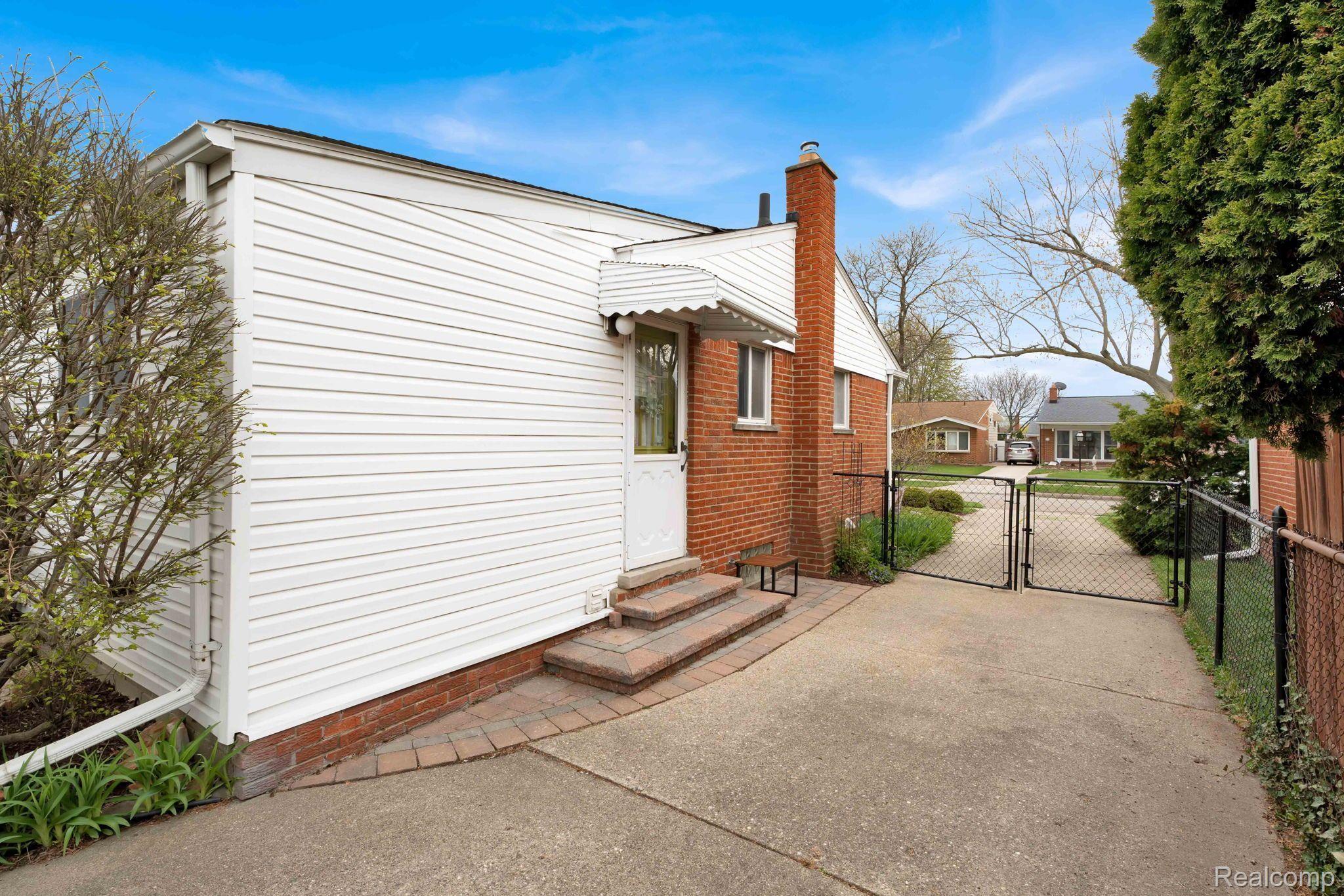 17965 Rainbow Road Fraser, MI 48026 - Photo 22 of 22 Gallery Image 22