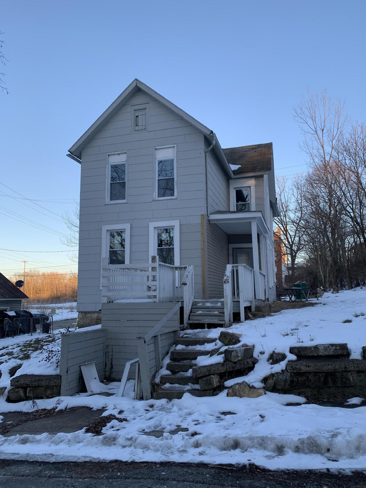 360 Gallagher Street Springfield, OH 45505 - Photo 1 of 10 Gallery Image 1