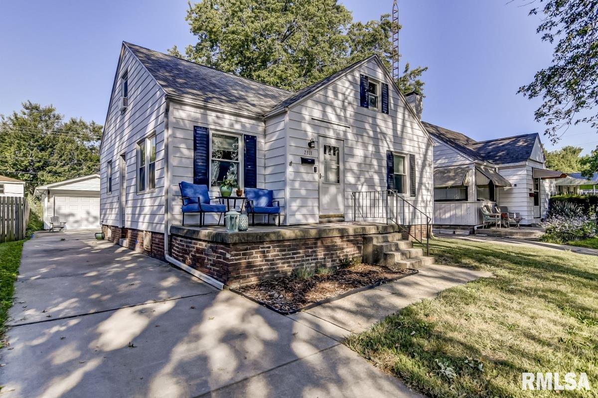 2313 South 7th Street Springfield, IL 62703 - Photo 1 of 32