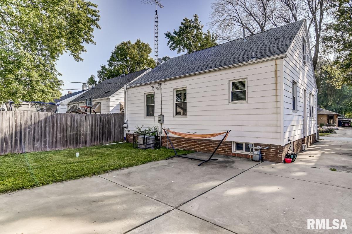 2313 South 7th Street Springfield, IL 62703 - Photo 29 of 32