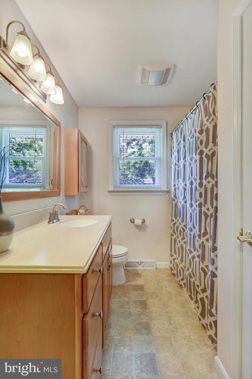 323 Owl Hill Road Lititz, PA 17543 - Photo 14 of 33