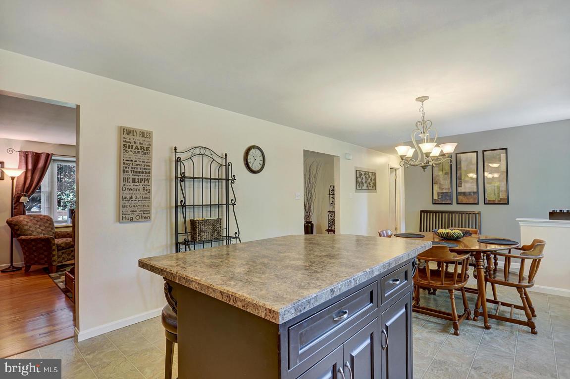323 Owl Hill Road Lititz, PA 17543 - Photo 7 of 33
