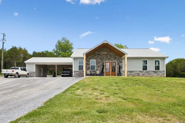 $975,000 | 105 Turner Road, Watertown, TN 37184