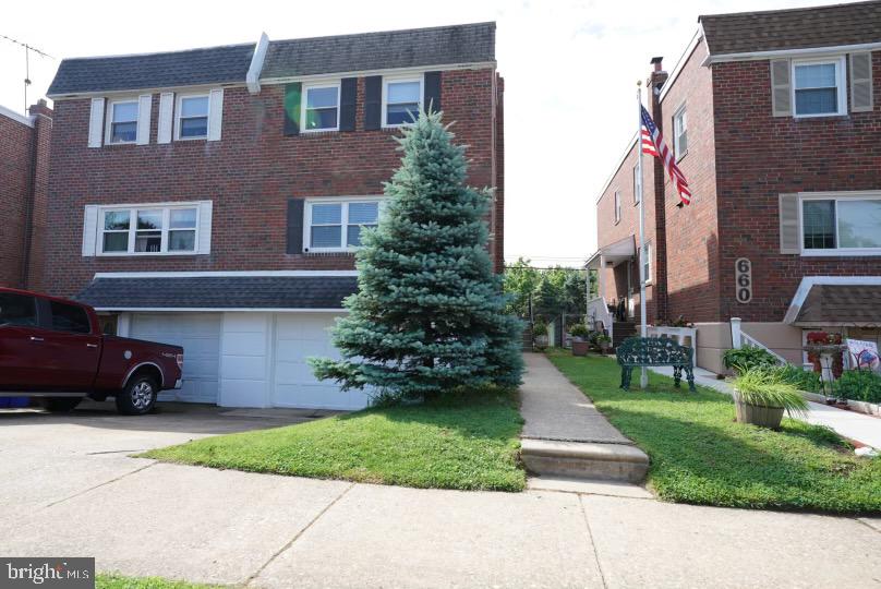 662 Renz Street Philadelphia, PA 19128 - Photo 3 of 30 Gallery Image 3