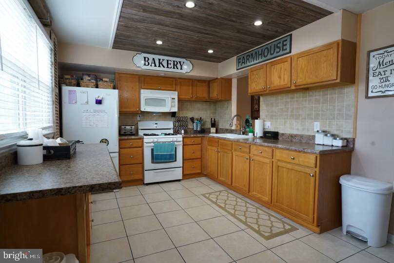 662 Renz Street Philadelphia, PA 19128 - Photo 7 of 30 Gallery Image 7