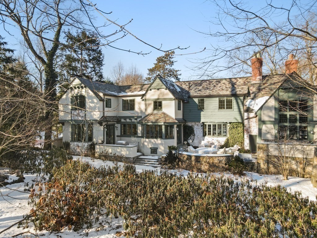 89 Ledgeways Wellesley, MA 02481 - Photo 38 of 42 a front view of residential houses with yard