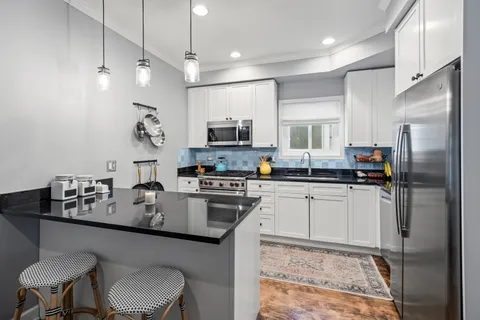 $1,100,000 | 2708 North Wilton Avenue, Chicago, IL 60614