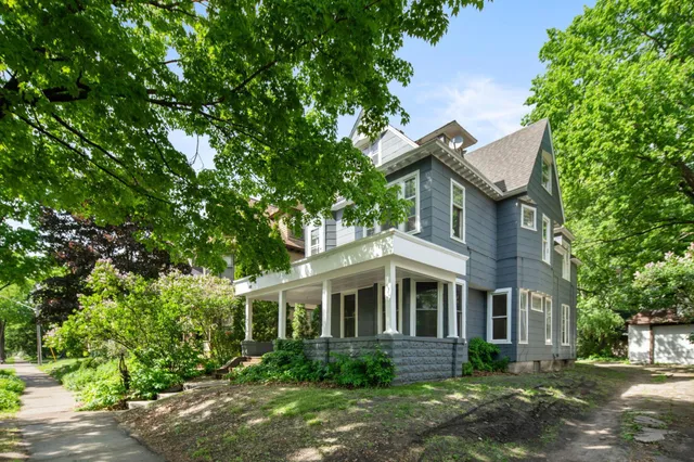 $399,900 | 709 7th Street Southeast, Minneapolis, MN 55414