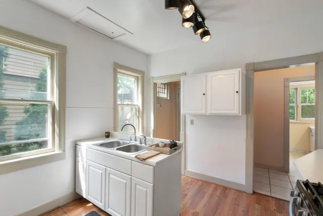 $399,900 | 709 7th Street Southeast, Minneapolis, MN 55414