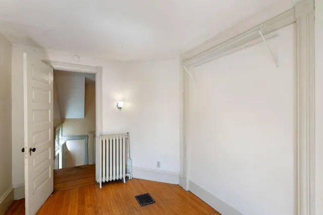 $399,900 | 709 7th Street Southeast, Minneapolis, MN 55414