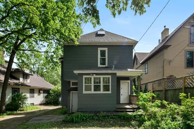 $399,900 | 709 7th Street Southeast, Minneapolis, MN 55414