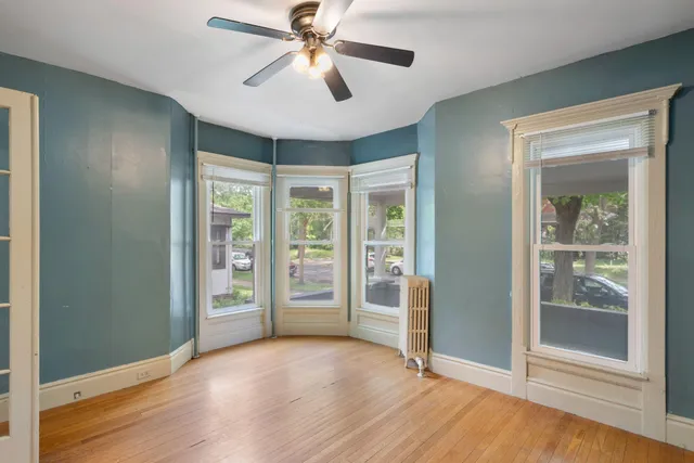 $399,900 | 709 7th Street Southeast, Minneapolis, MN 55414