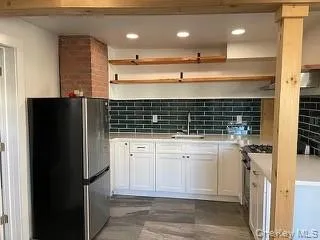 $2,500 | 116 East Main Street, Unit 4, Port Jefferson, NY 11777