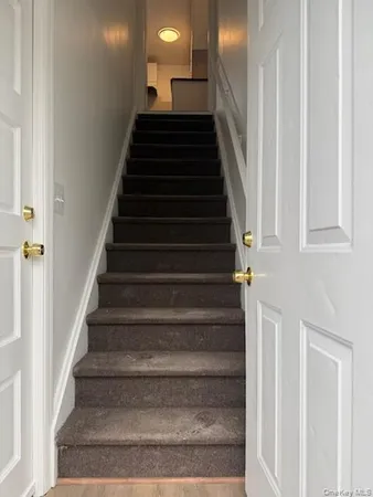 $3,700 | 161 Glen Cove Avenue, Unit 2, Glen Cove, NY 11542