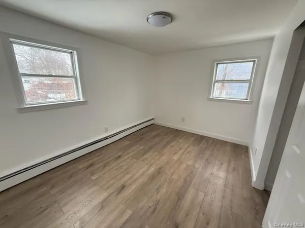 $3,700 | 161 Glen Cove Avenue, Unit 2, Glen Cove, NY 11542