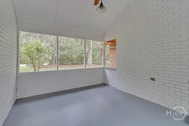 $2,600 | 196 Sayle Road, Richmond Hill, GA 31324