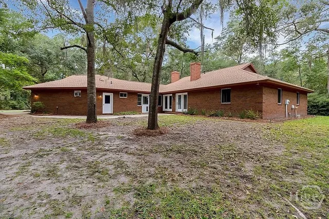 $2,600 | 196 Sayle Road, Richmond Hill, GA 31324