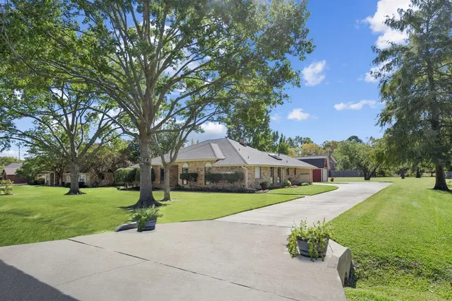 $1,100,000 | 1261 Emerald Circle, Southlake, TX 76092