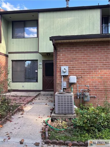 $150,000 | 2210 Greenwood Drive, Lindenwold, NJ 08021