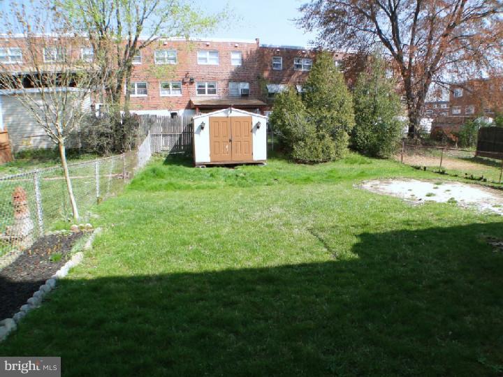 12730 Cabell Road Philadelphia, PA 19154 - Photo 15 of 17 Exterior Back