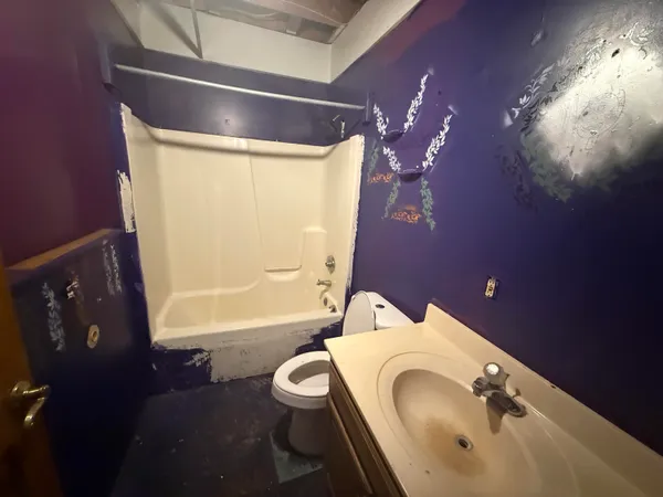 $145,000 | 1747 Tennis Court, Pleasant Lake, MI 49272