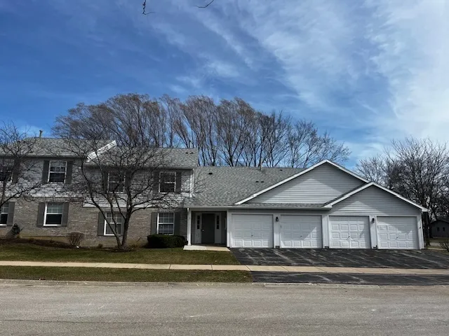 $1,850 | 1225 North Red Oak Circle, Unit 3, Round Lake Beach, IL 60073