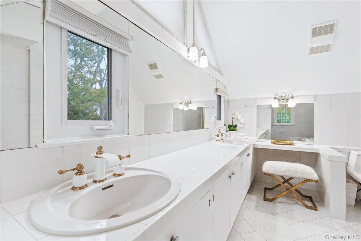 38 Brevoort Lane Rye, NY 10580 - Photo 32 of 42