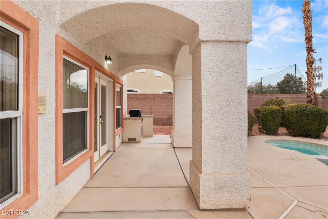 2576 Mizzoni Circle Henderson, NV 89052 - Photo 40 of 44 Covered patio