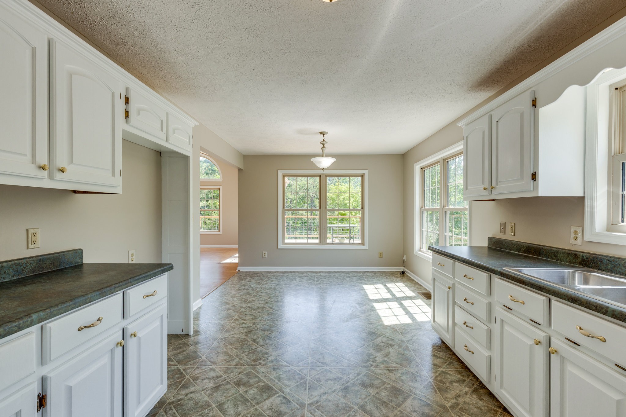 424 Charles McClearen Road Hohenwald, TN 38462 - Photo 13 of 80