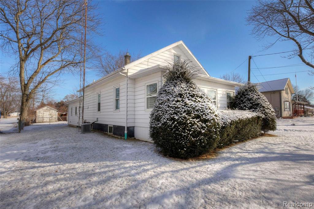 2324 Stewart Road Monroe, MI 48162 - Photo 18 of 20 Gallery Image 18