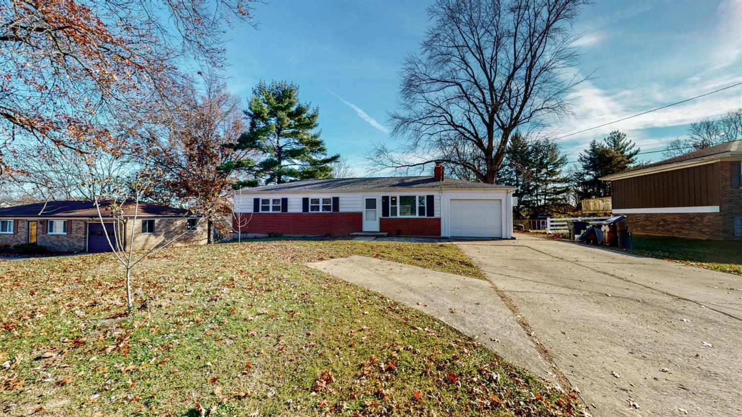 6399 Springdale Road Cincinnati, OH 45247 - Photo 5 of 31