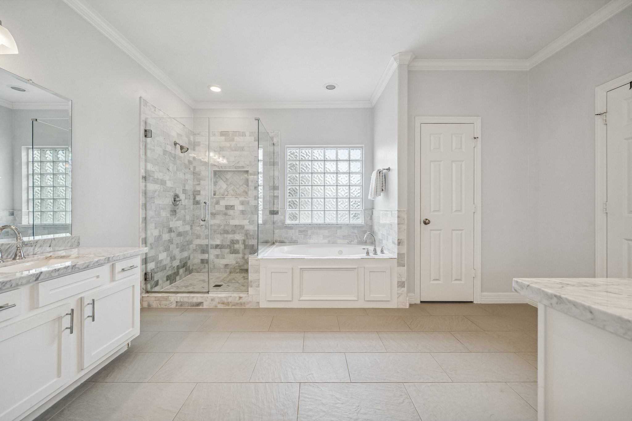 1525 West 25th Street Houston, TX 77008 - Photo 23 of 39