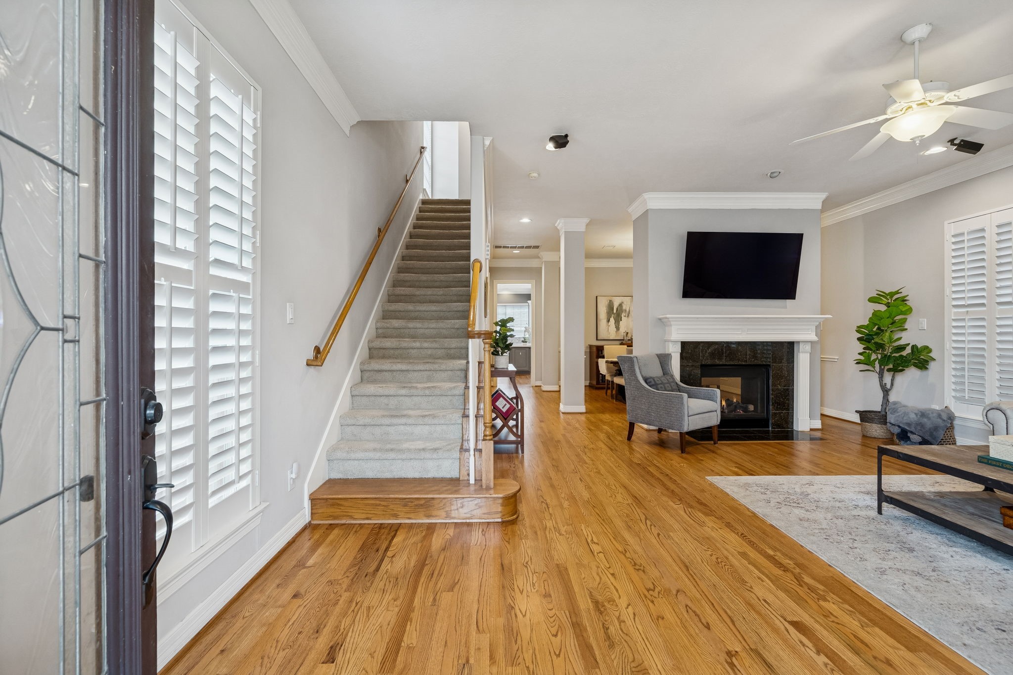 1525 West 25th Street Houston, TX 77008 - Photo 7 of 39