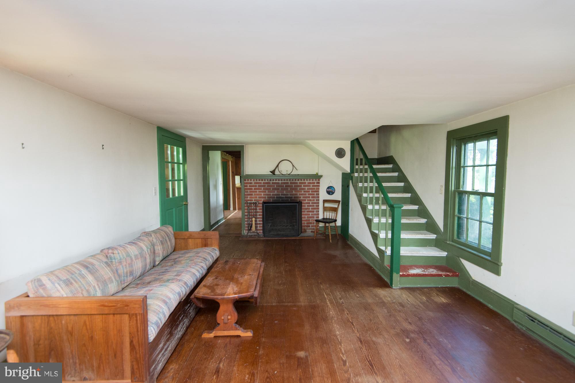6343 Palmer Mill Road Hurlock, MD 21643 - Photo 8 of 29 Living Room