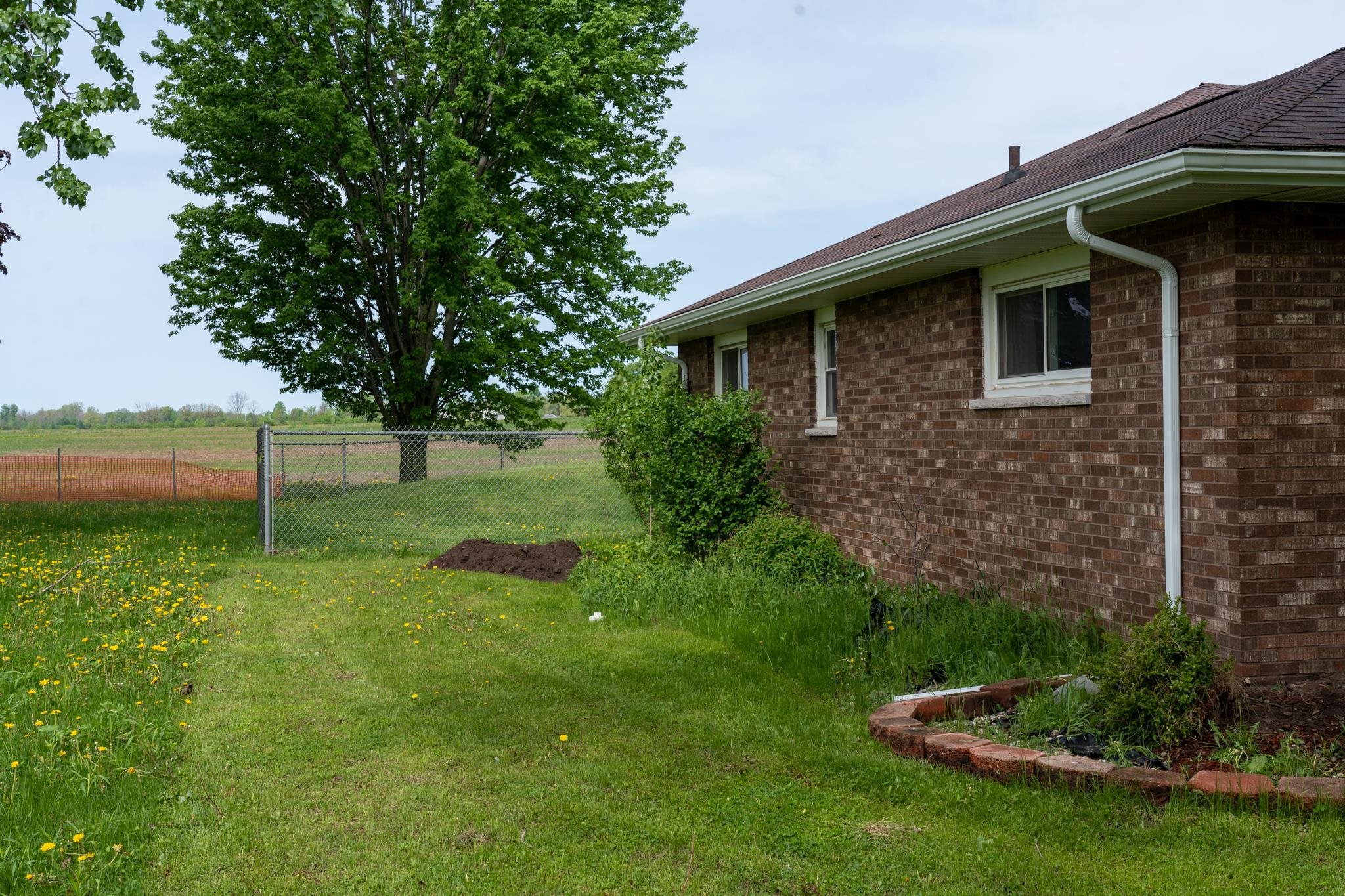 8933 North Mission Road Clare, MI 48617 - Photo 19 of 73 1900080-18.JPG
