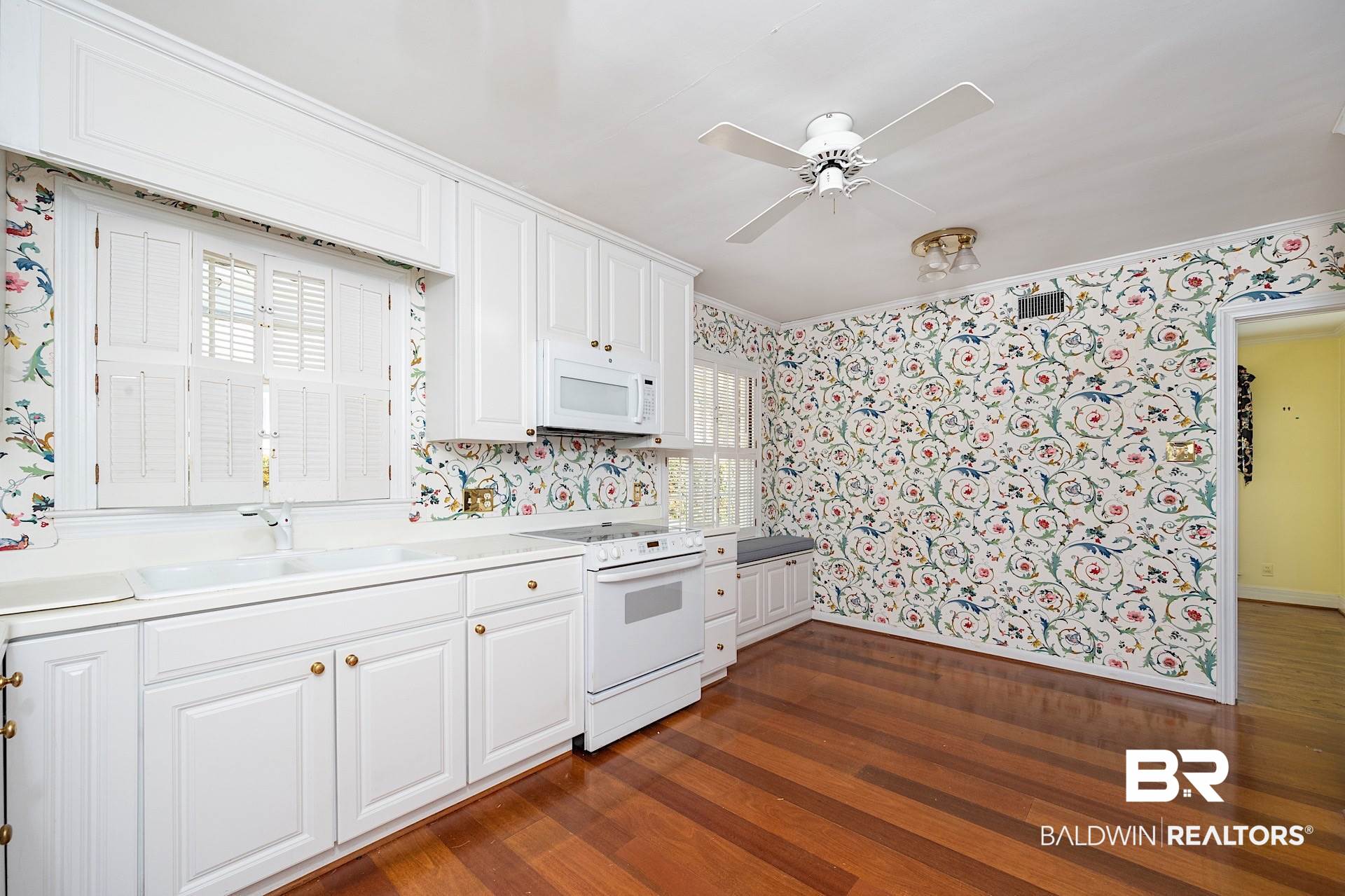 155 Oakway Drive Mobile, AL 36608 - Photo 16 of 31 Update to make your own!