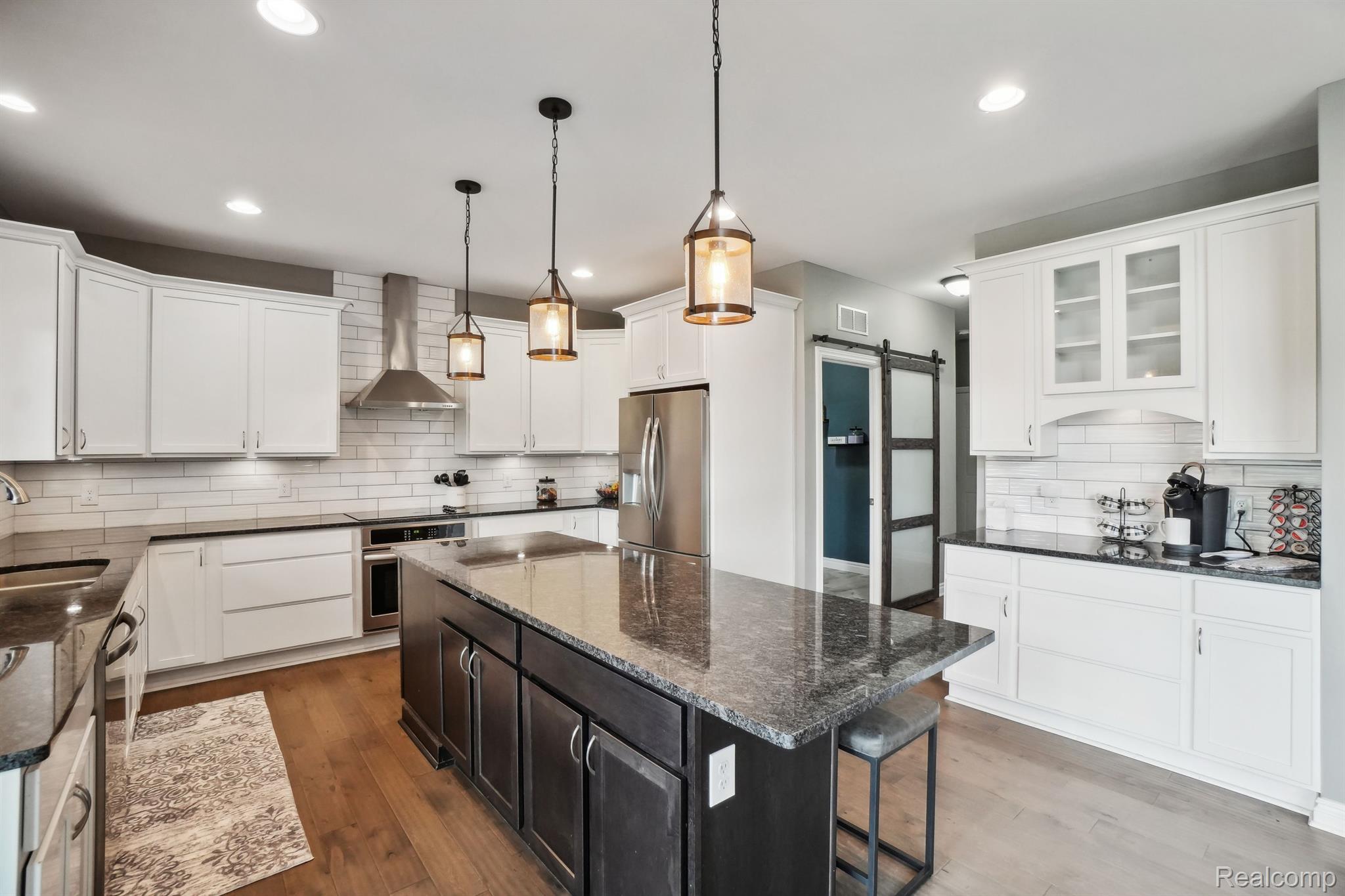 5911 Hartland Road Fenton, MI 48430 - Photo 8 of 45 Gallery Image 8