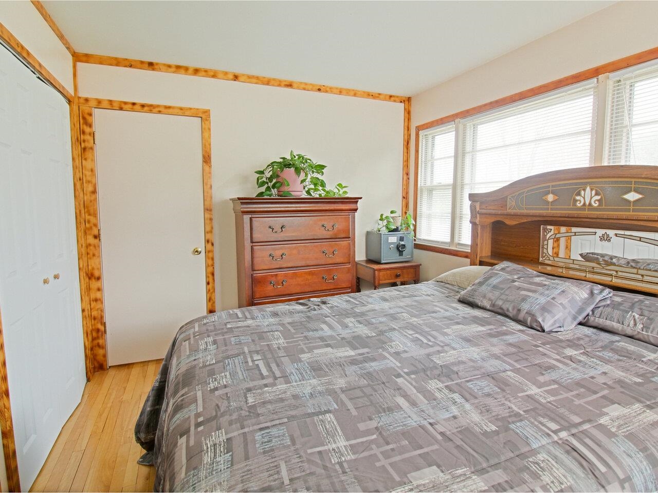 361 Patchen Road South Burlington, VT 05403 - Photo 10 of 33 Gallery Image 10