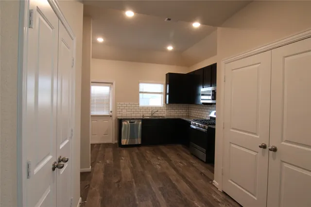 $1,850 | 24010 Farmstead Drive, Hockley, TX 77447