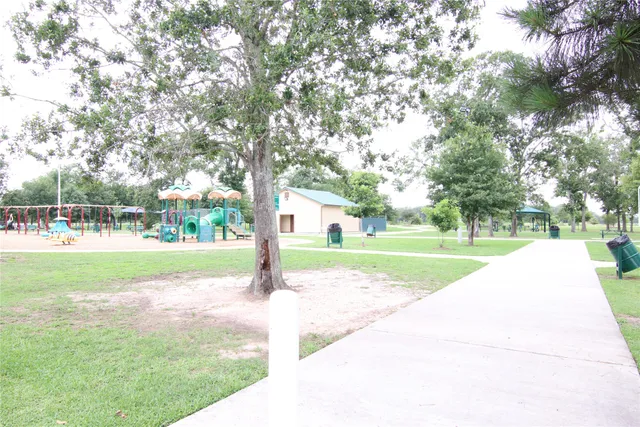 $1,850 | 24010 Farmstead Drive, Hockley, TX 77447