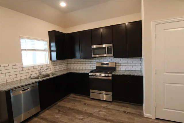 $1,850 | 24010 Farmstead Drive, Hockley, TX 77447