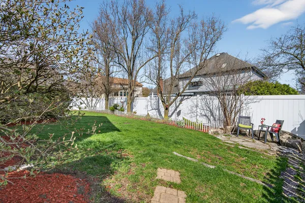 front view of house with a yard