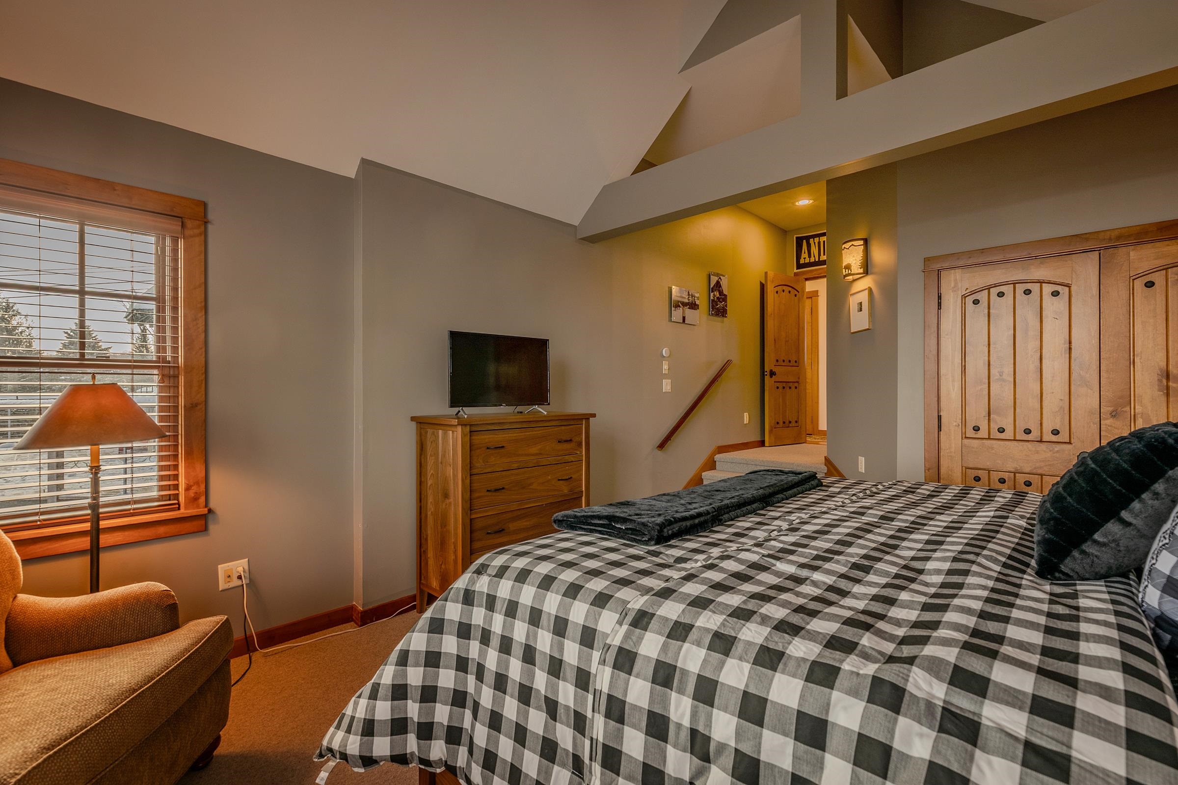 924 Okemo Ridge Road, Unit S 11 Ludlow, VT 05149 - Photo 32 of 60