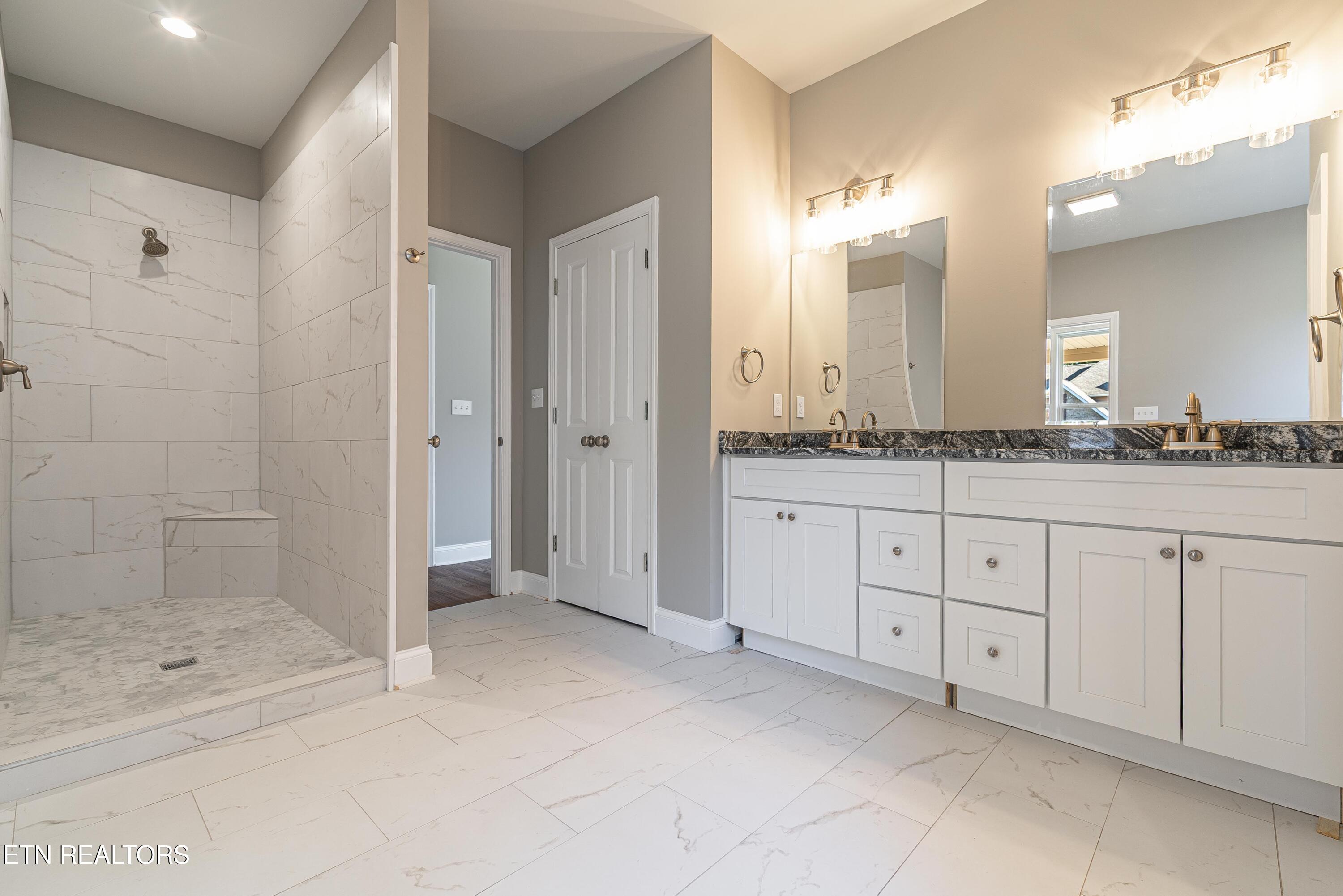 172 Crossroads Boulevard Oak Ridge, TN 37830 - Photo 14 of 26 DSC06202-Edit