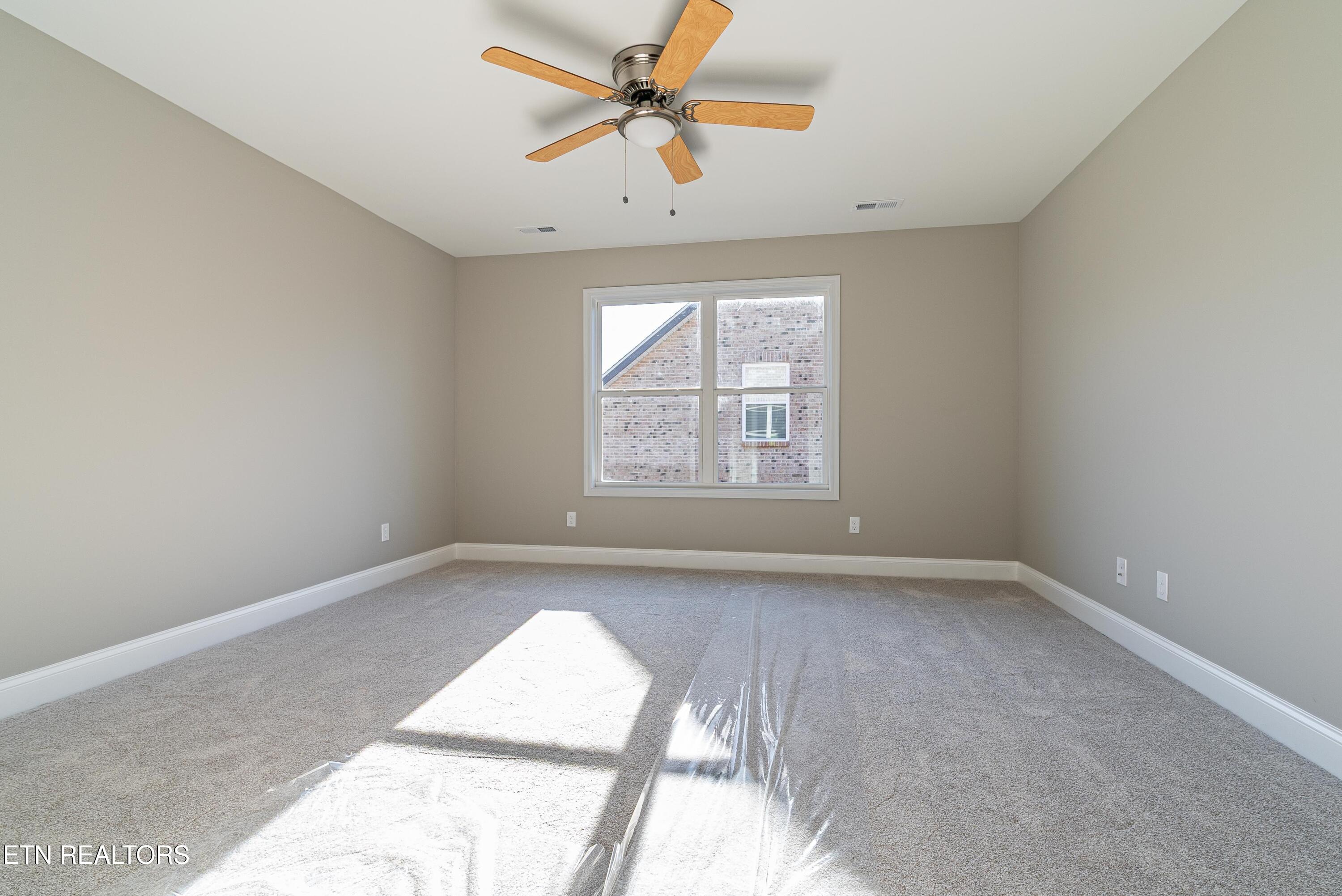 172 Crossroads Boulevard Oak Ridge, TN 37830 - Photo 19 of 26 DSC06345