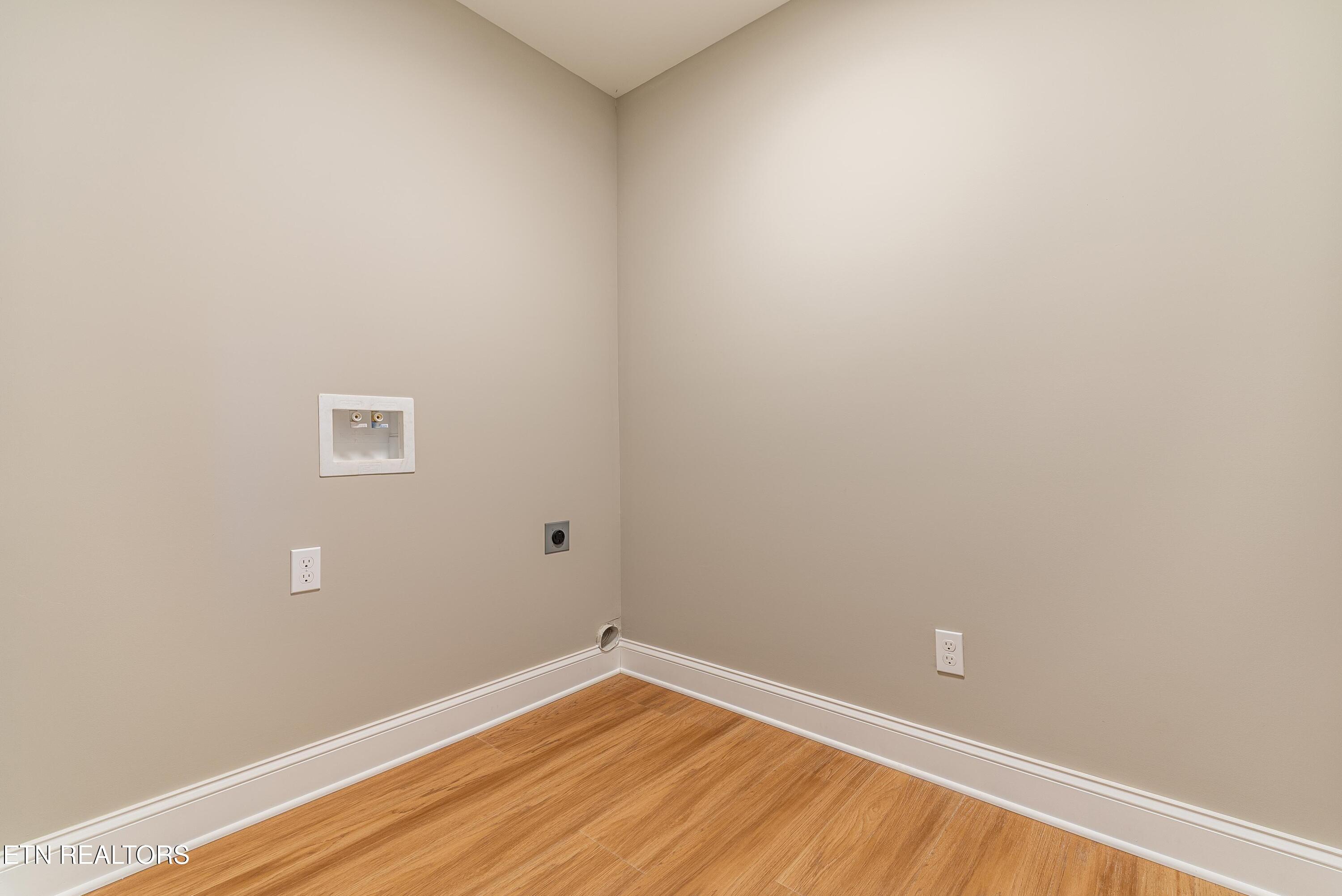 172 Crossroads Boulevard Oak Ridge, TN 37830 - Photo 26 of 26 DSC06167